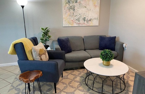 Pasadena House | 2Bd King/Queen in the Heart of Pasadena