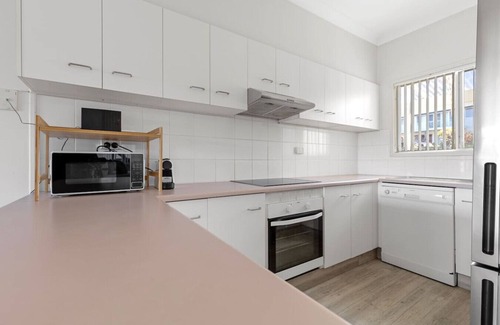 Wamberal Apartment | 2BDR Beachside Bliss in Wamberal