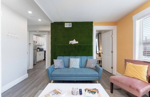 Del Mar Apartment | 2BDR+Extd Stay Discounts+Central+RemoteWork