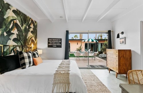 Warm Sands Hotel | 2BDR Suite, Boutique Hotel w/Pool, Spa, & Firepit