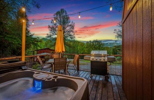 Hayesville House | 2bed 1bath Cabin with Mountain View, Hot Tub and grilling deck