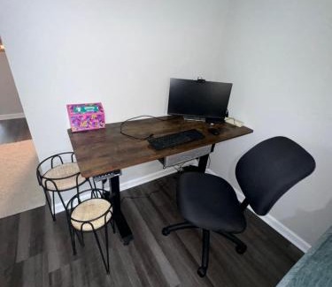 Greensboro Apartment | 2bed 3bath private and close to everything !
