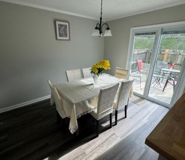 Greensboro Apartment | 2bed 3bath private and close to everything !