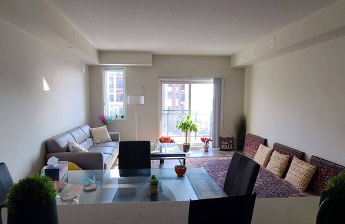 Churchill Meadows Apartment | 2Bed spacious apartment in the heart of Mississauga - 5mins from major highway