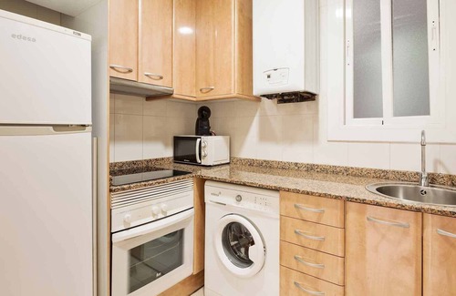 el Camp d'en Grassot i Gracia Nova Apartment | 2bed with balcony in beautiful Gracia