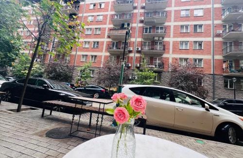 Saburtalo Apartment | 2Bedroom Home Inn at Jikia's Green Complex-Central Tbilisi