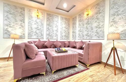 Kumarhatti Apartment | 2BHK Hilltop Retreat by Kasauli Vista