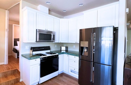 Cottonwood Apartment | 2BR 1B guest house. Convenient location, pet friendly, amazing views!