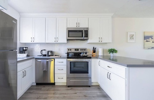 Central Berkeley Apartment | 2BR/2BA Apt Nr UC Berkeley | 4 Beds & Free Parking