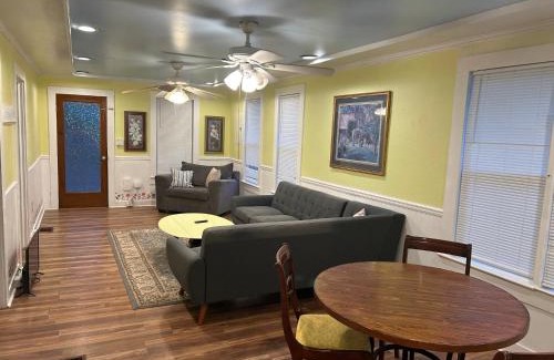 Tallahassee House | 2br 2ba Close to Downtown, Midtown, and FSU