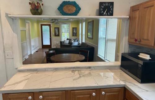 Tallahassee House | 2br 2ba Close to Downtown, Midtown, and FSU