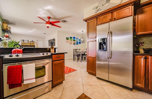 Coral Ridge Apartment | 2BR/2BA Owner's Unit, Very Large, Private Backyard