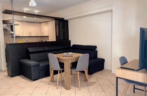 Kypseli Apartment | 2BR Apartment next to National Archaeological Museum and AUEB