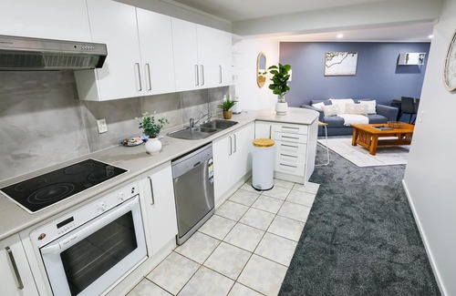 Grafton Apartment | 2br apartment with balcony and free carpark