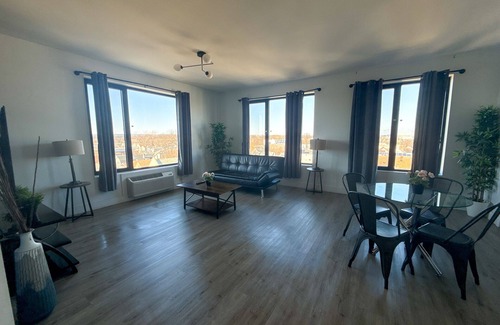 Elizabeth Apartment | 2BR apt close to EWR 7881
