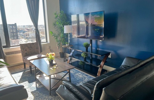 Elizabeth Apartment | 2BR apt next to EWR 3236