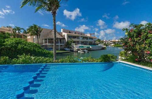 Puerto Aventuras Apartment | 2BR Apt with Lagoon View in Puerto Aventuras