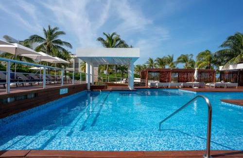 Playa Mujeres Apartment | 2BR Beach & Marina front Condo w/Top Features