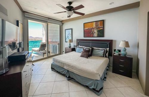 Sandy Beach House | 2BR Beachfront Condo on Sandy Beach #703