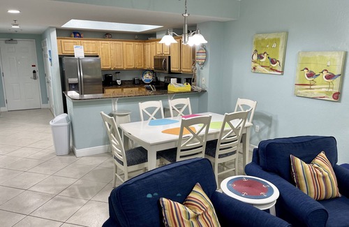 Ono Island Condo | 2BR Beachfront Condo w/AMAZING Views! In the Heart of Gulf Shores.