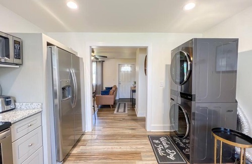 Parker Apartment | 2BR Cedar Lane Road Retreat at Swamp Rabbit Trail!