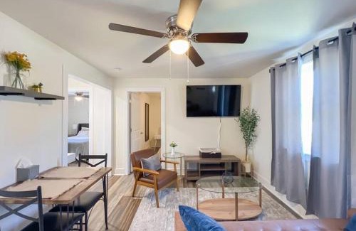 Parker Apartment | 2BR Cedar Lane Road Retreat at Swamp Rabbit Trail!