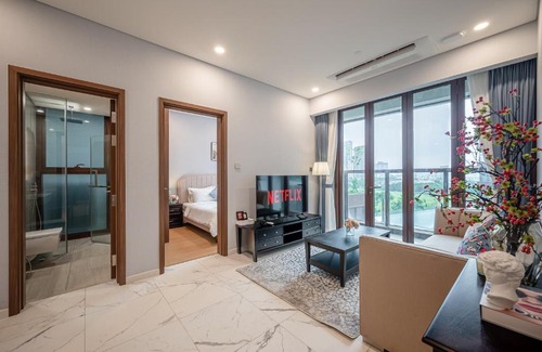 Thu Thiem Apartment | 2BR Classic Apart - Pool View
