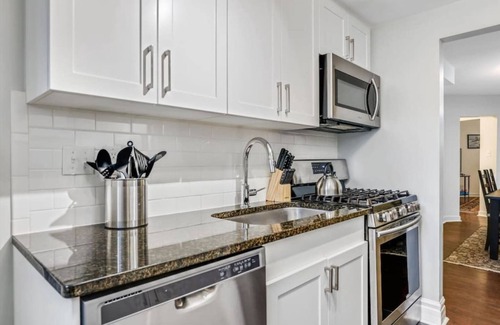Detroit Apartment | 2BR Comfort near The Villages | Free Parking