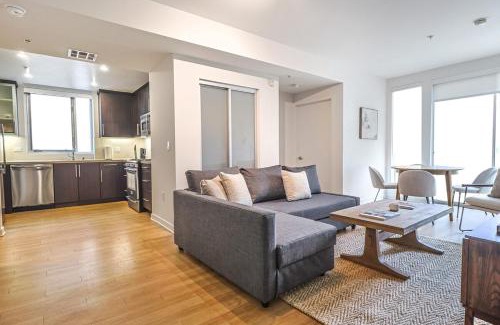 Downtown Apartment | 2BR Condo in Santa Monica - Walking Distance to Beach, Dining, Shopping & Promenade