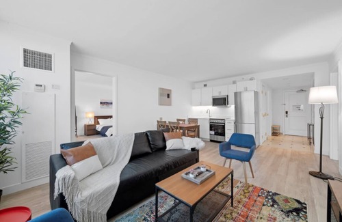 Atlantic City Apartment | 2BR Condo On The Boardwalk w/3 Baths! Cozysuites