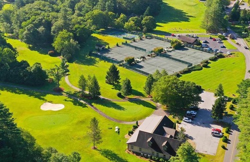Sapphire Condo | 2br Condo w/Golf, Boating, Skiing, Family Fun!