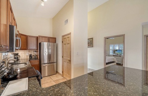 Whitney Beach Cottage | 2BR Cottage Bay Views Bayside