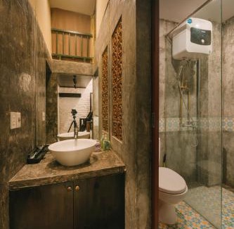 Hanoi Backpacker Quarter Apartment | 2BR Cultural house in the Heart of Old Quarter Washer&Dryer