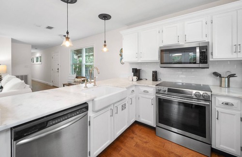 Crystal Beach House | 2BR Destin Home, 0.2 Mi to Beach, Near Shops & Dining