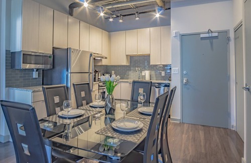 SoNo Apartment | 2BR Fully Furnished Apartment in Midtown Atlanta by RedAwning