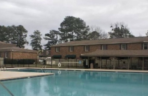 Seven Oaks Condo | 2BR Furnished Townhouse