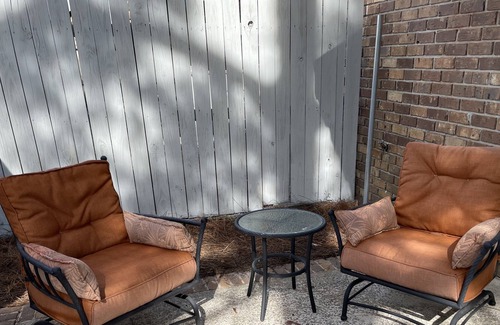 Seven Oaks Condo | 2BR Furnished Townhouse