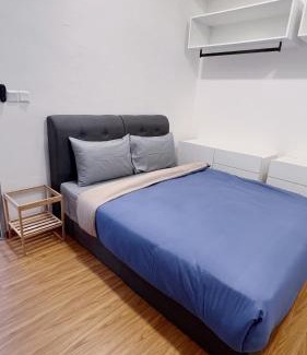 George Town Apartment | 2BR Georgetown Luxury Suite #RoofTopPool #Beacon