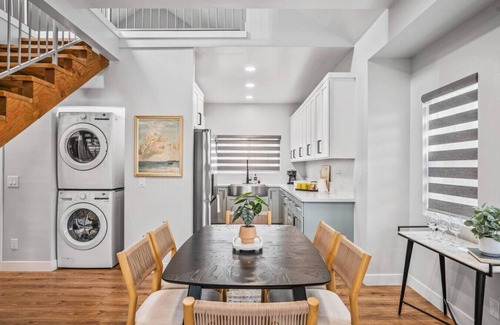 Golden Hill House | 2BR+LOFT-Golden Hill, Cozy+Games