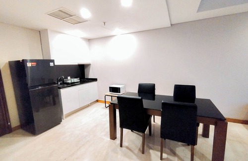 Surabaya Apartment | 2Br Luxurious And Spacious Apartment At One East Penthouse Residence