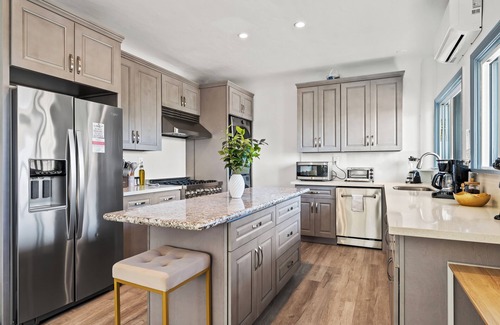 Sand Section Apartment | 2BR Luxury Getaway 3 Mins to the Beach + Ocean Views