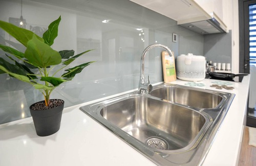 Ngoc Khanh House | 2BR - MODERN SERVICED APARTMENT WITH LAKE VIEW