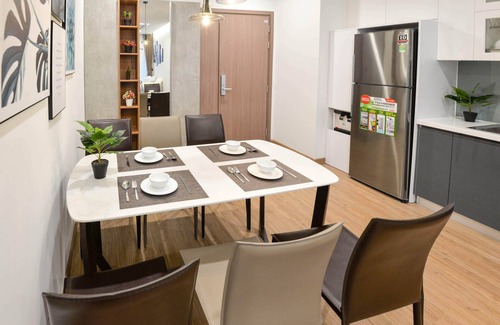 Ngoc Khanh House | 2BR - MODERN SERVICED APARTMENT WITH LAKE VIEW