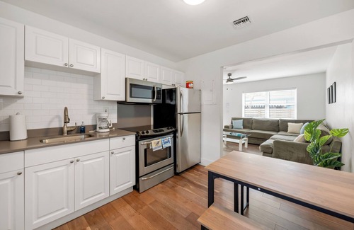 Delray Beach Condo | 2BR on Swinton - 1 Mile to Beach, 1 Block to Ave