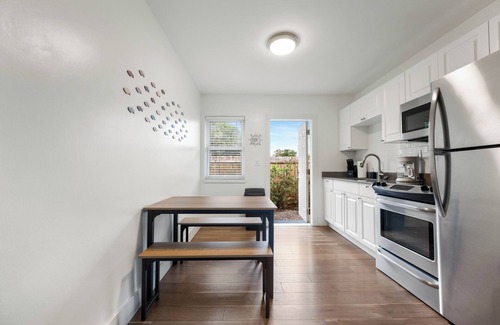 Delray Beach Condo | 2BR on Swinton - 1 Mile to Beach, 1 Block to Ave