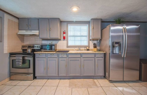 Union Park House | 2BR Orlando Escape |Close to Disney + Pet-Friendly