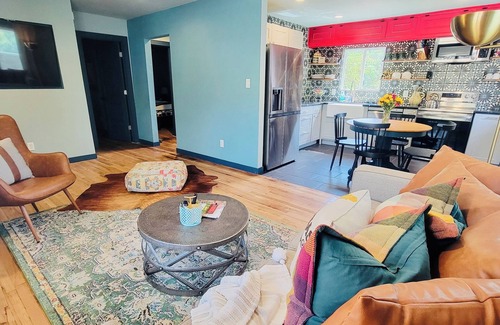 Fort Worth House | 2BR Stockyards Stay | Steps to Shop, Music & Rodeo