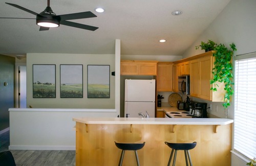Camas House | 2BR w SAUNA near Downtown Camas & Waterfront