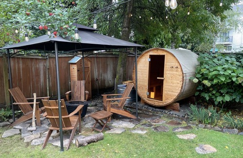 Camas House | 2BR w SAUNA near Downtown Camas & Waterfront