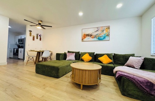Highland Garden House | 2BRx2BTH near Hollywood Beach with Free Parking, WiFi and AC